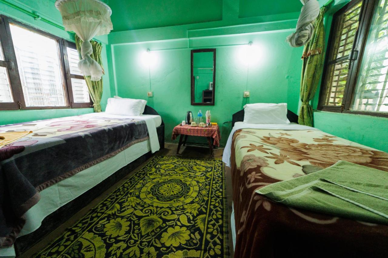 Chitwan Gaida Lodge - Animal Lovers & Birdwatchers Paradise Sauraha Exteriér fotografie