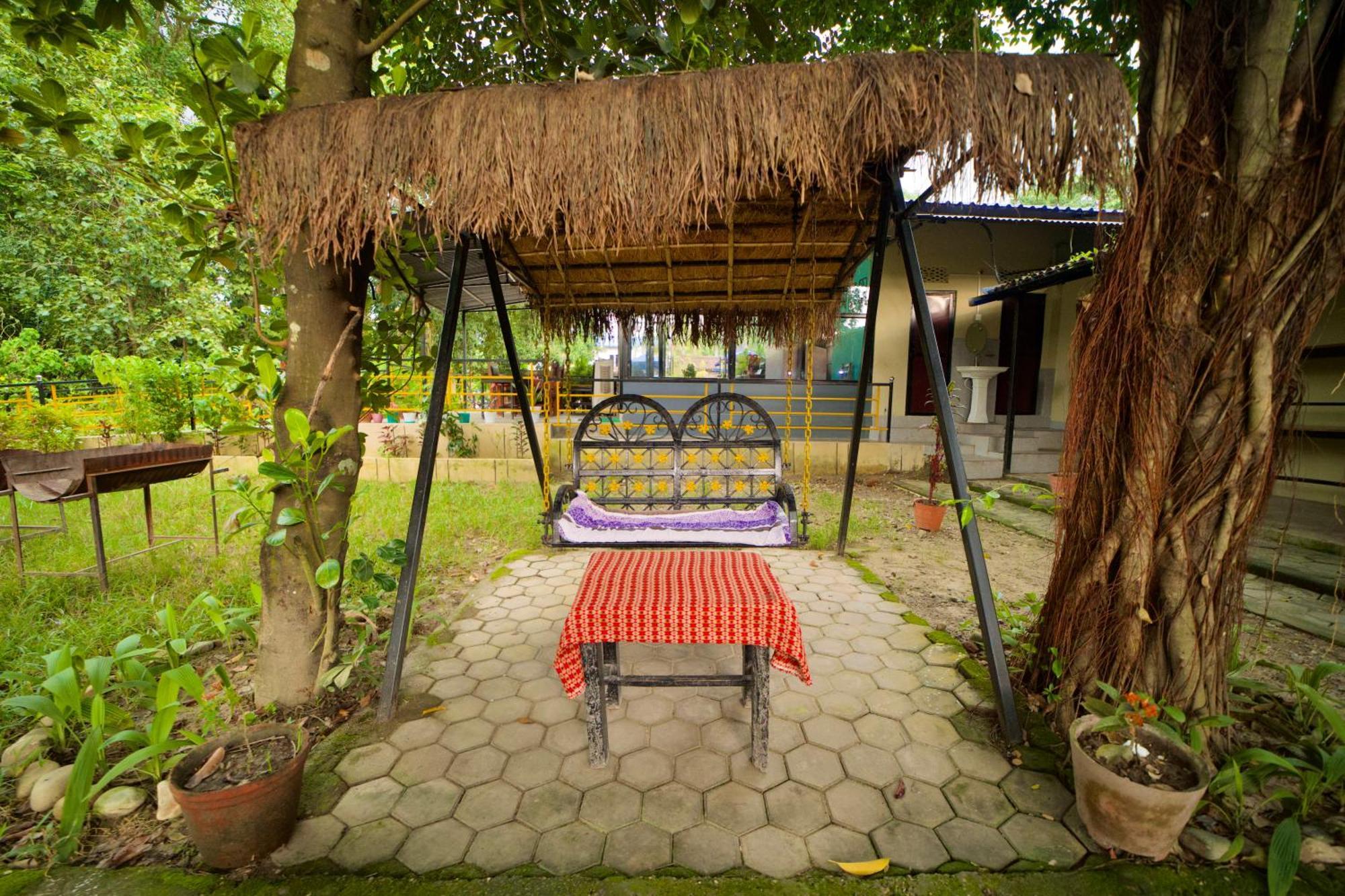 Chitwan Gaida Lodge - Animal Lovers & Birdwatchers Paradise Sauraha Exteriér fotografie