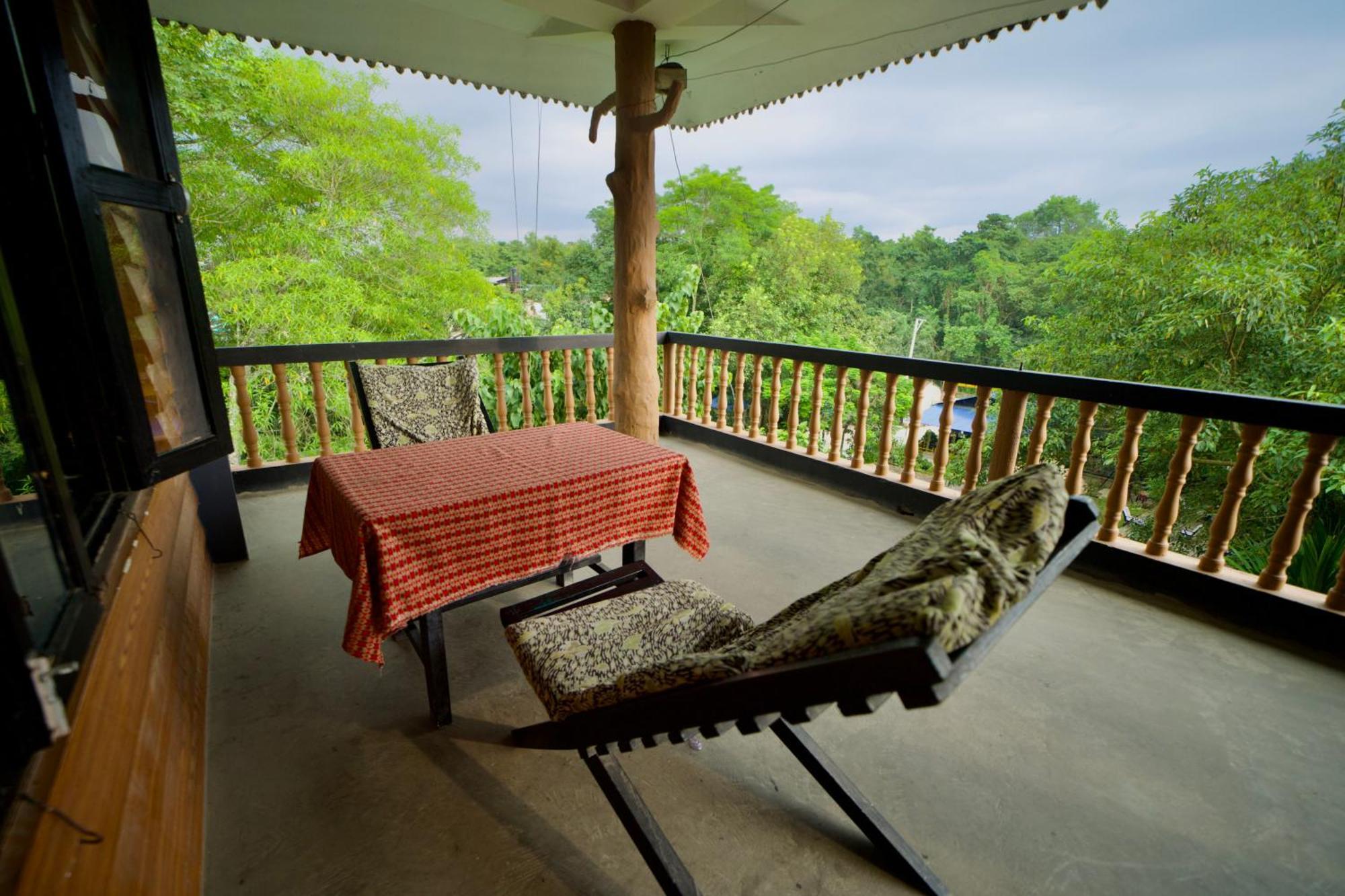 Chitwan Gaida Lodge - Animal Lovers & Birdwatchers Paradise Sauraha Exteriér fotografie