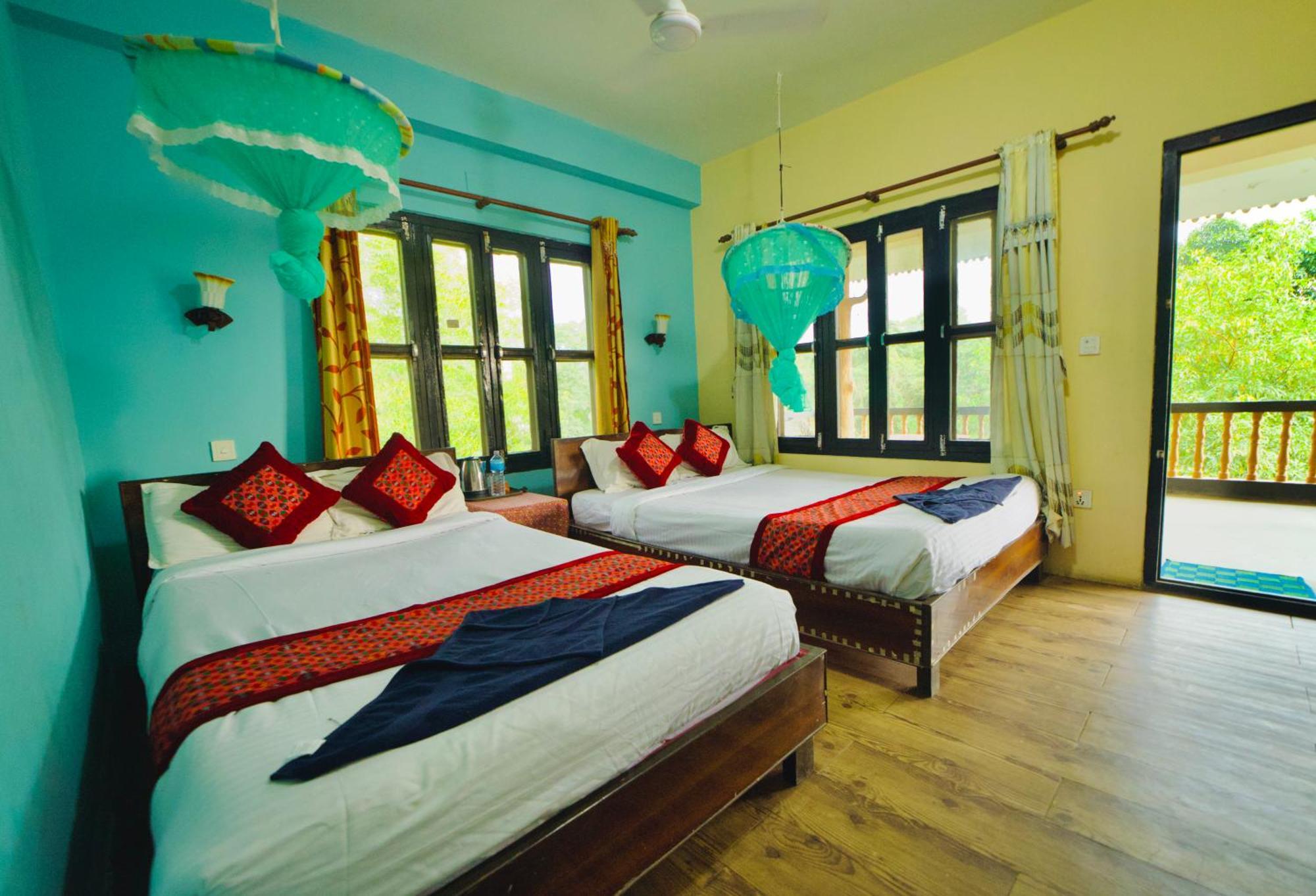 Chitwan Gaida Lodge - Animal Lovers & Birdwatchers Paradise Sauraha Exteriér fotografie